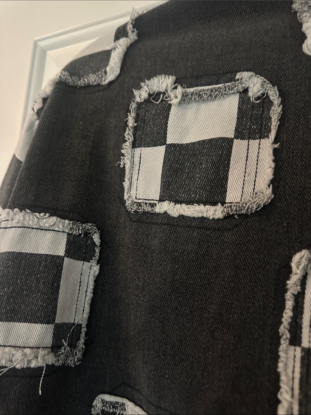 POL Black & White Check Distressed Cropped Denim Jacket - Picture 7 of 14